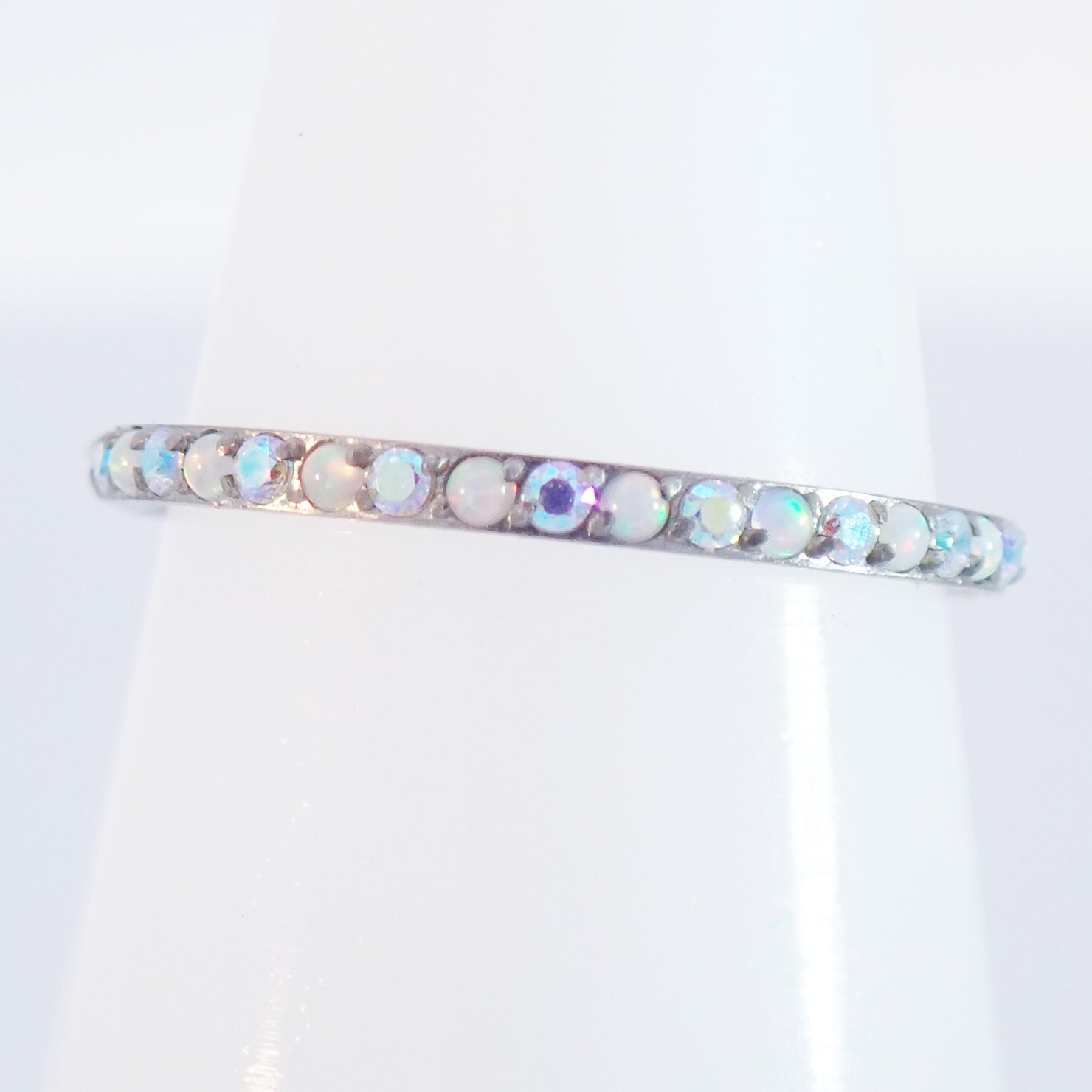 16g Titanium Opal & CZ Hinged Clickers