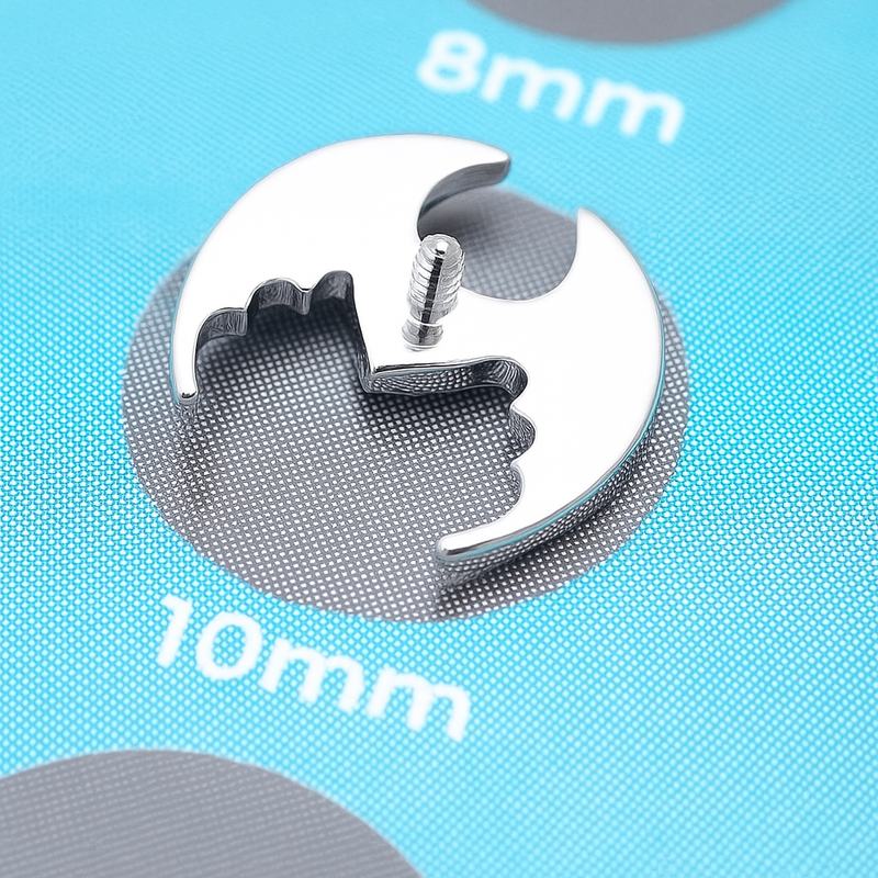 Winged Heart Internally Threaded top 0.9mm