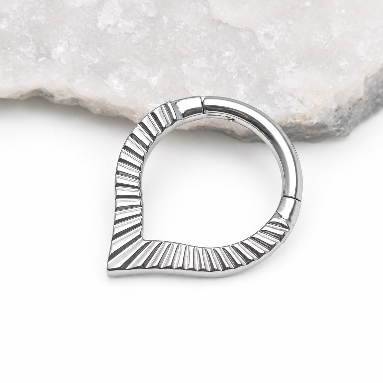 Implant Grade Titanium V Shaped Daith/ Septum Clicker- 16g 8mm