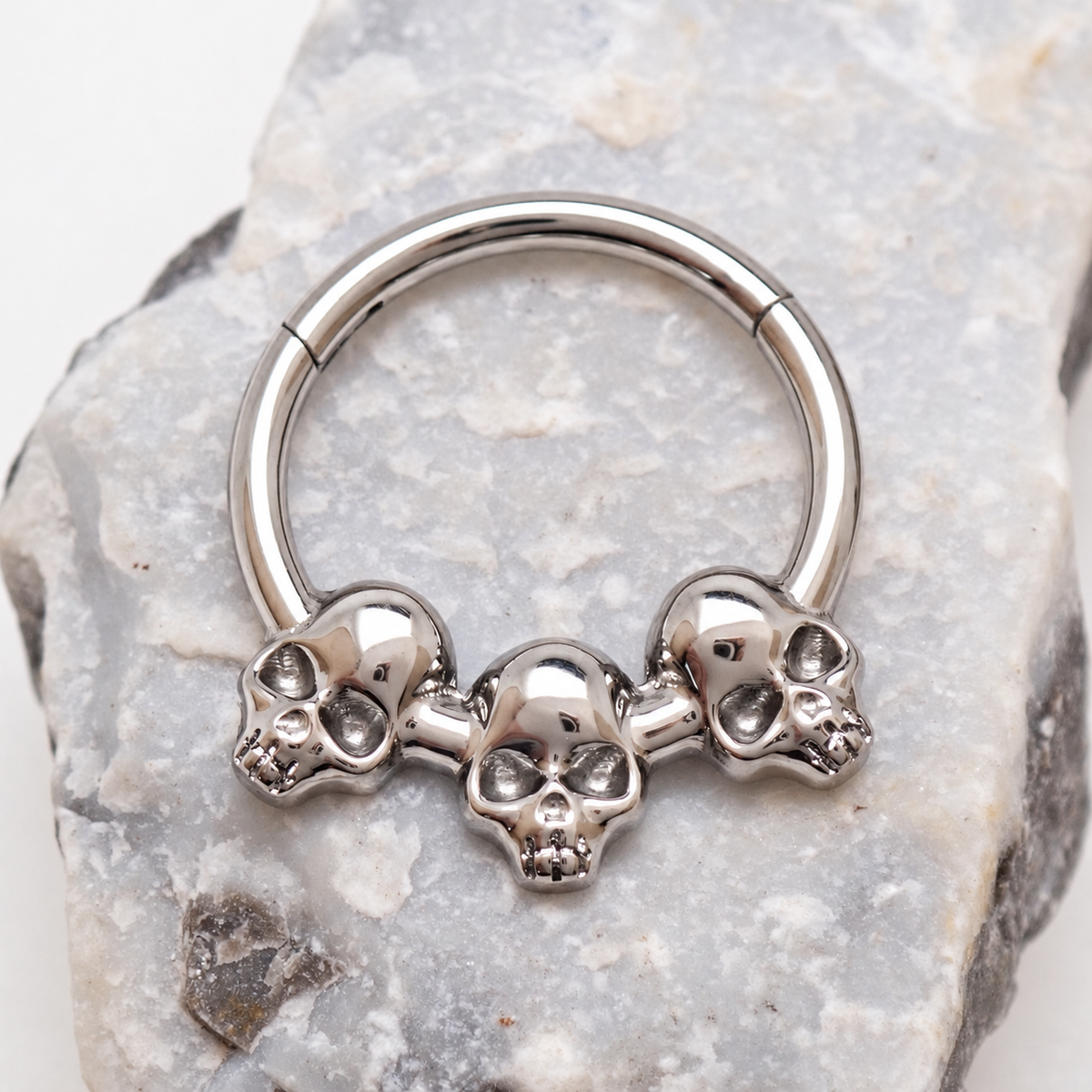 Implant Titanium Skull Hinged Clicker 16g, Daith, Septum, Helix