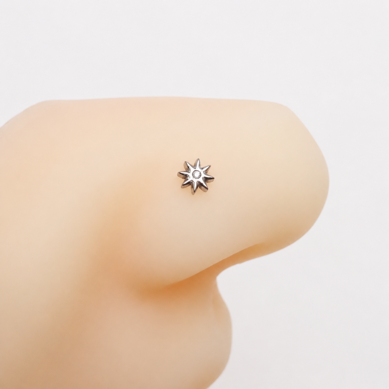 Implant Titanium flower Nose Stud Curl 20g